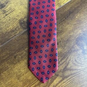 Brooks Brothers Silk Tie 2.5" X 53" Red Made In England